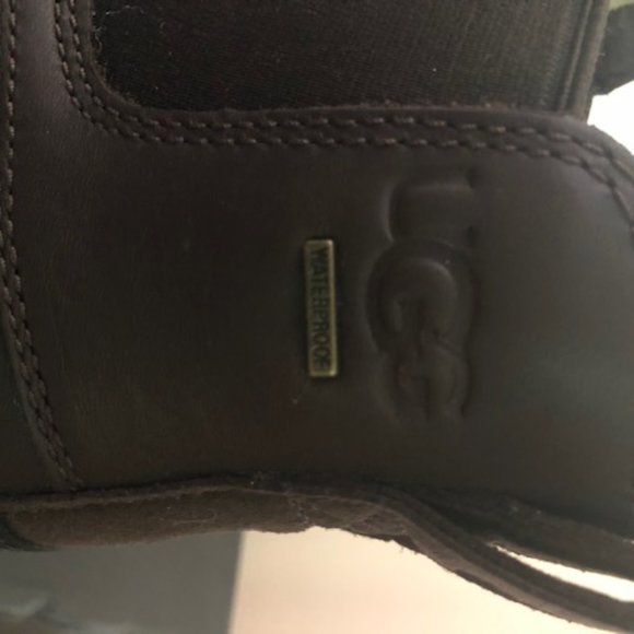 UGG Butte Chelsea waterproof fur leather boot. Cold weather boots. Size: 11, 12 - Picture 10 of 16